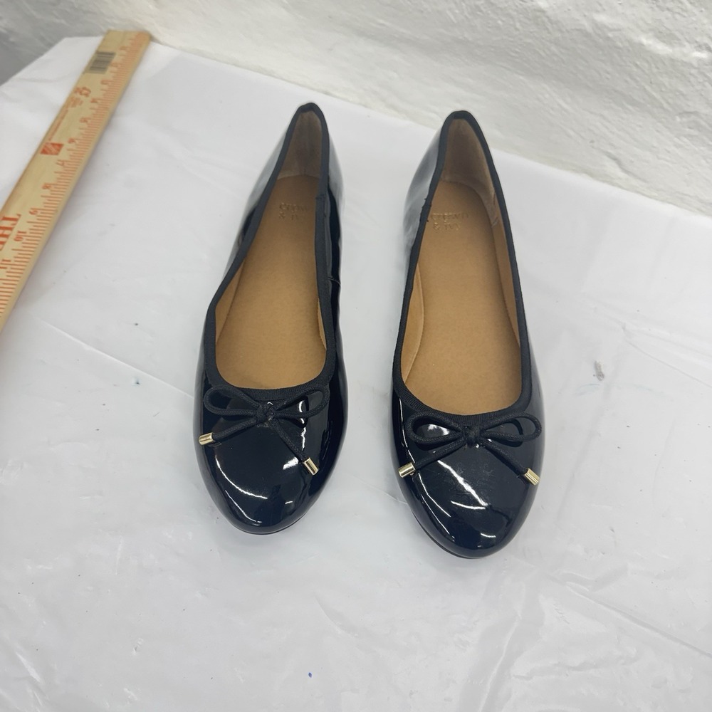 Crown And Ivy Larissa Flat Black Patent W/Bow  8.5M  Excellent